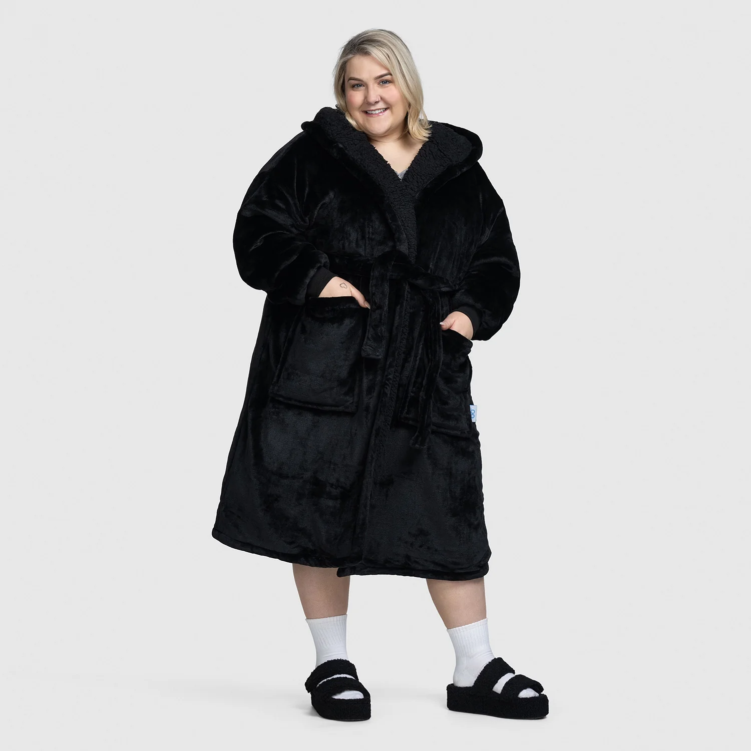All Black - Image 5